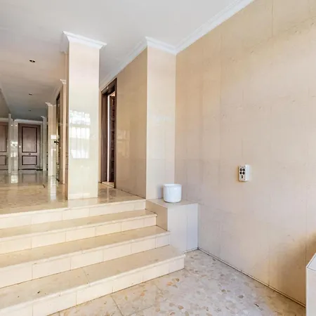 Apartment Holi-rent Argentario Seville